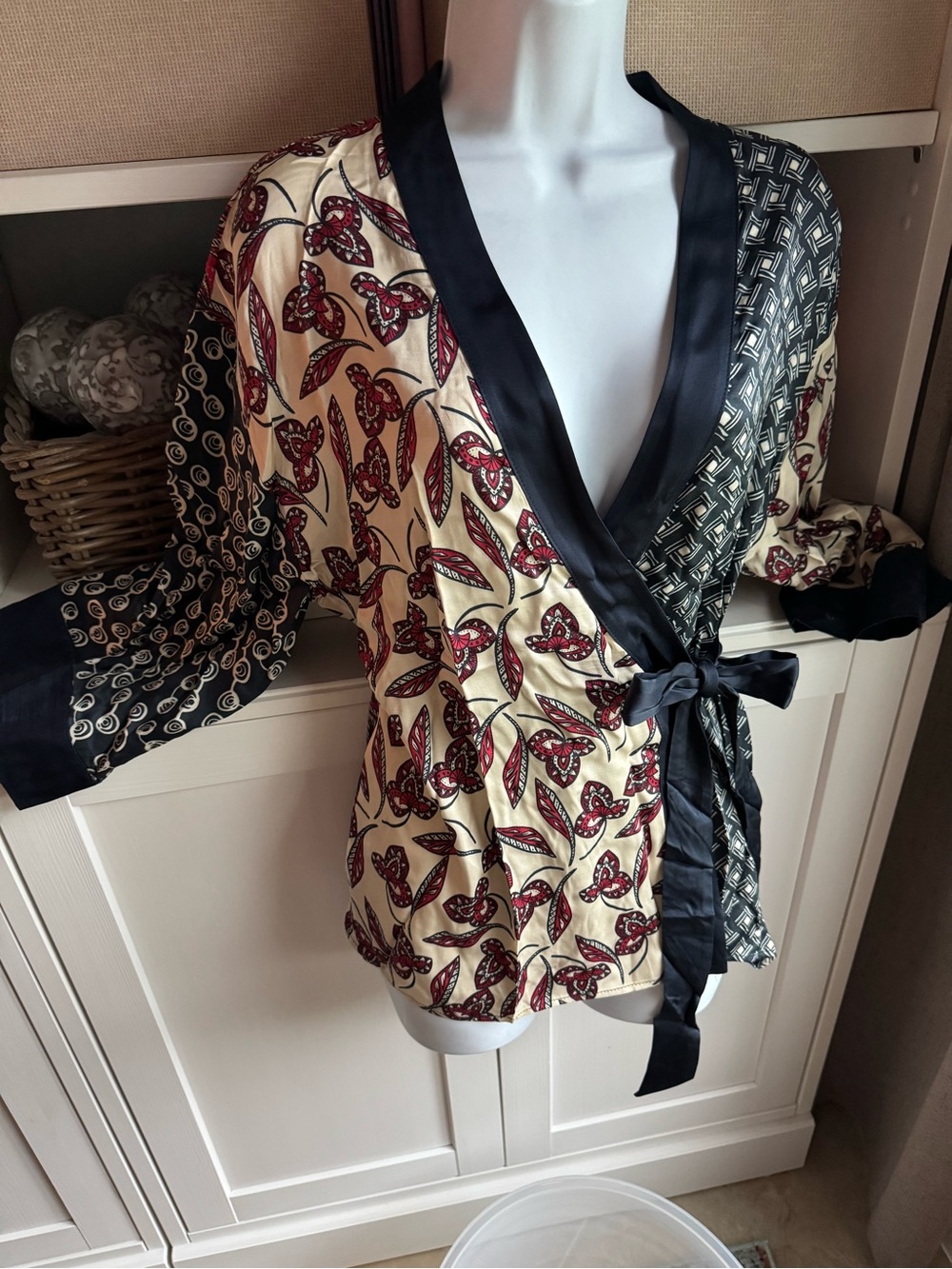 Anthropologie Cream & Black Mixed-Print Satin Kimono Wrap Top